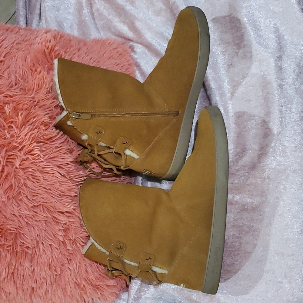 Kookaburra boot by ugg